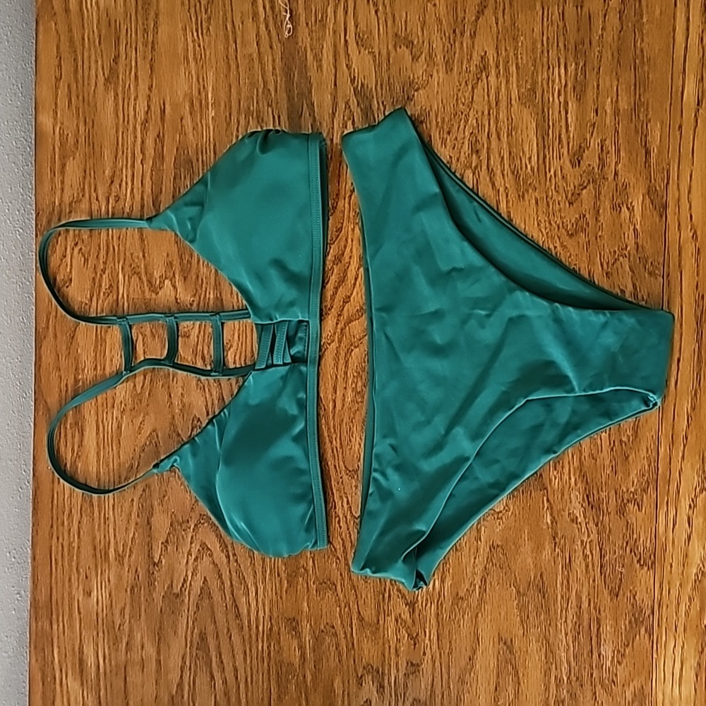 Cupshe emerald green bikini size L